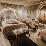 Cave Ξενοδοχείο 3*