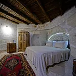 Cave Γκόρεμε