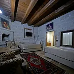Cave Ξενοδοχείο 3*