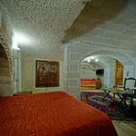 Cave Ξενοδοχείο 3*