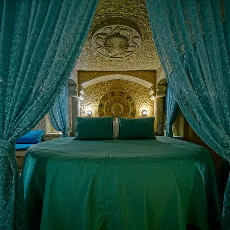 Flintstones Cave Hotel Goreme