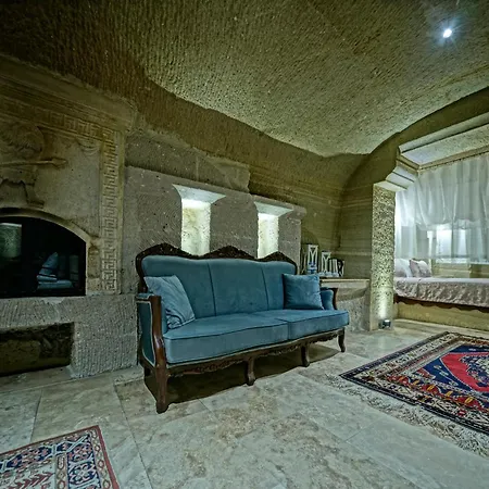 Hotel Flintstones Cave 2*