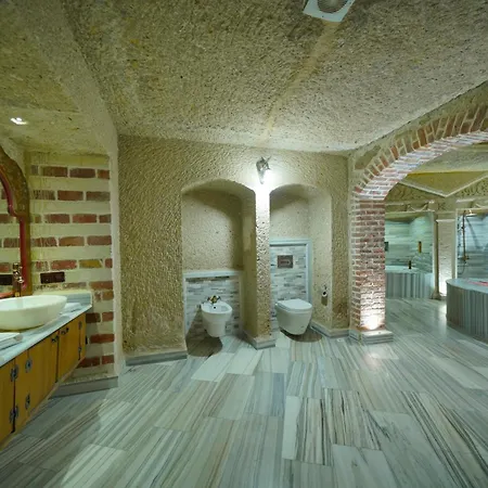 Cave Hotel 2*