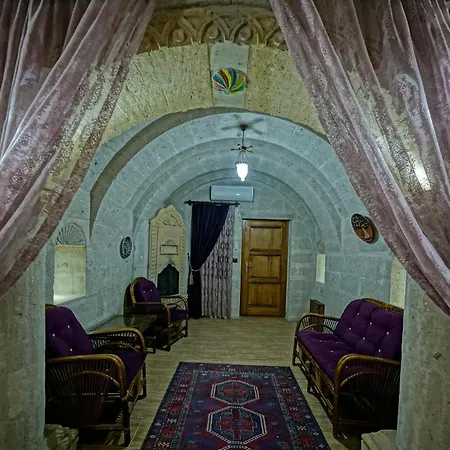 Cave Hotel 2*