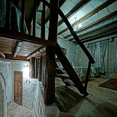 Cave Hotel 2*