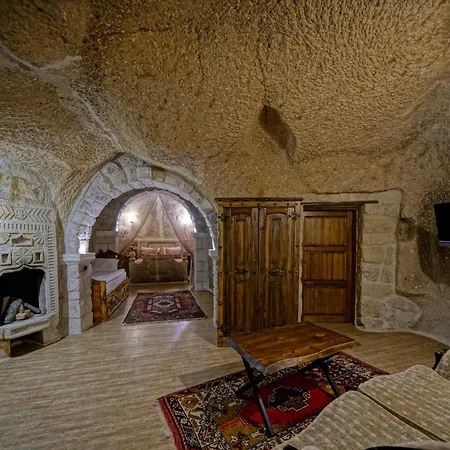 Flintstones Cave 3*