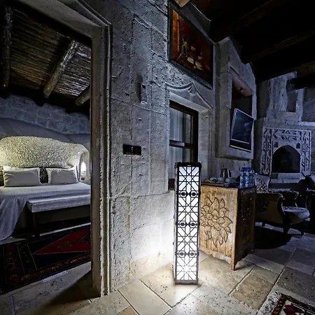 Cave 3*
