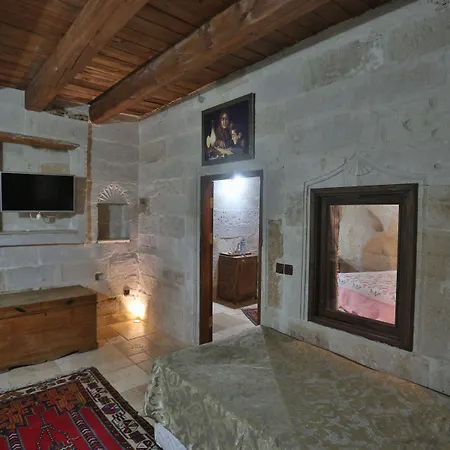 Flintstones Cave 3* Goreme