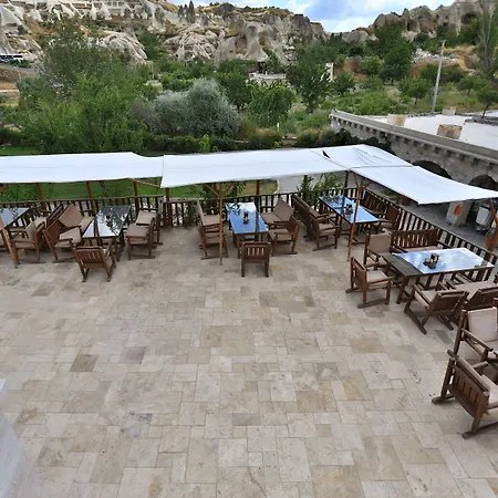Hotel Flintstones Cave