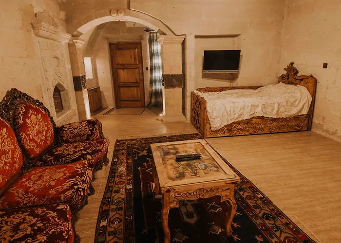 홀리데이 케이브 3*