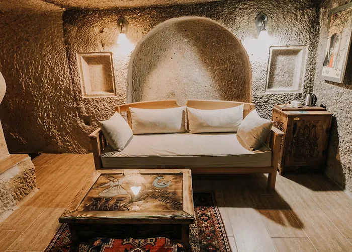 홀리데이 케이브