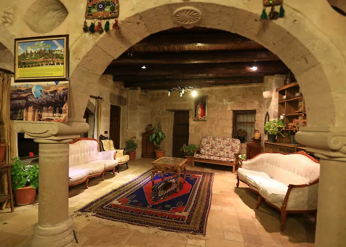 홀리데이 케이브