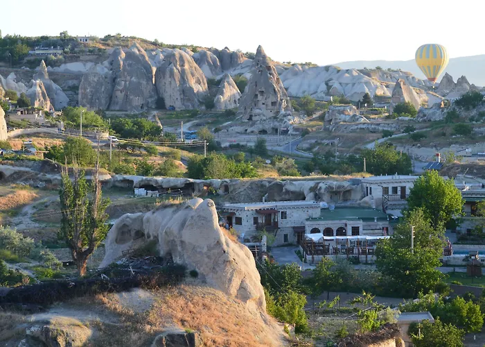 홀리데이 케이브 3*